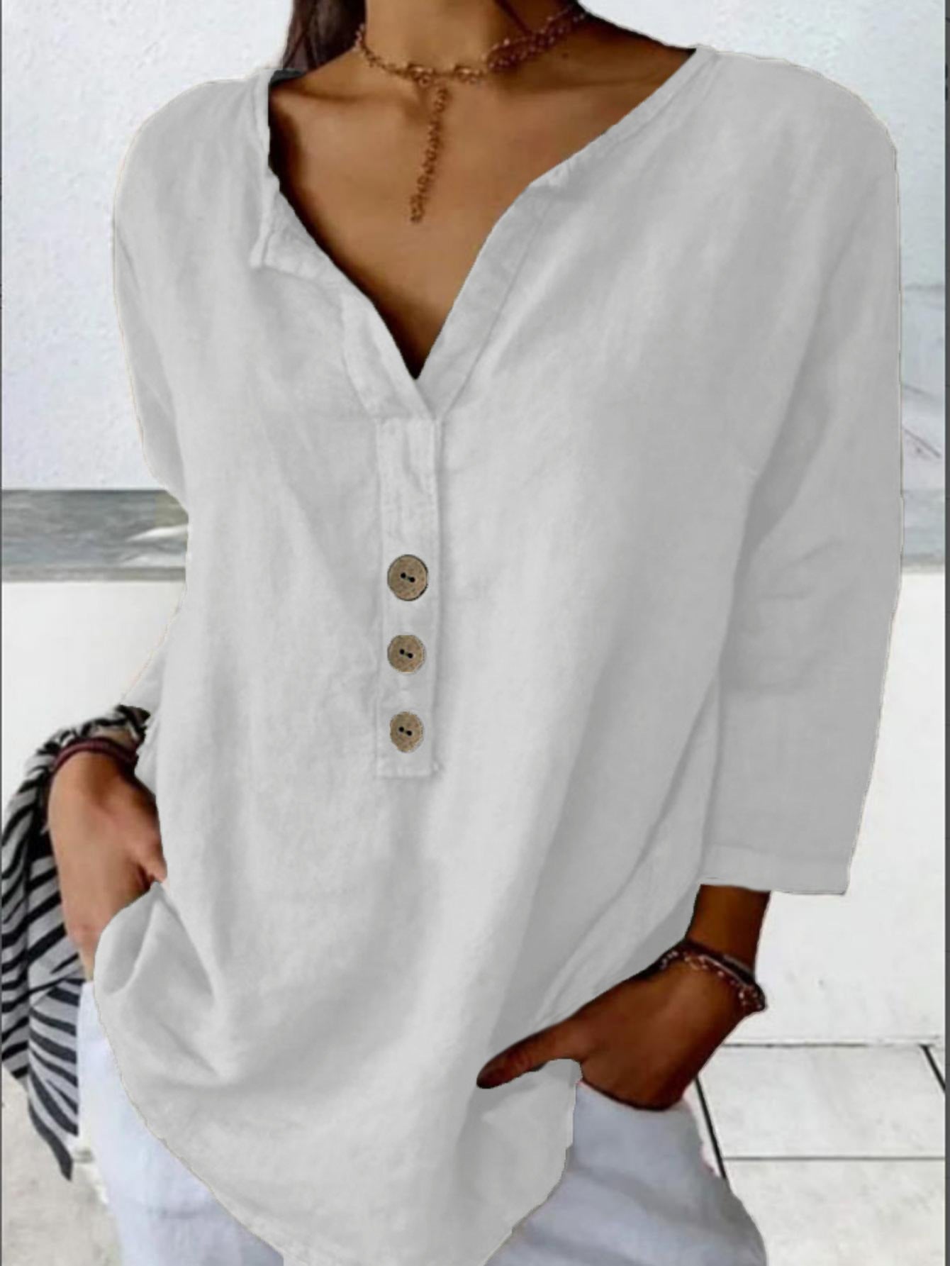 [S-3XL] Nueva camisa casual de cuello en V de color liso con botones para mujer
